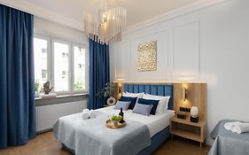 Movo Selected Old Town Apartment
